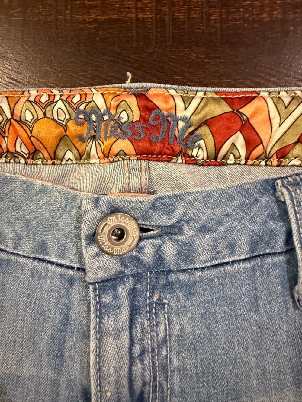 Miss Me Distressed Flare Jeans Light Wash Boho Pocket Detail Size 30 - Picture 2 of 12